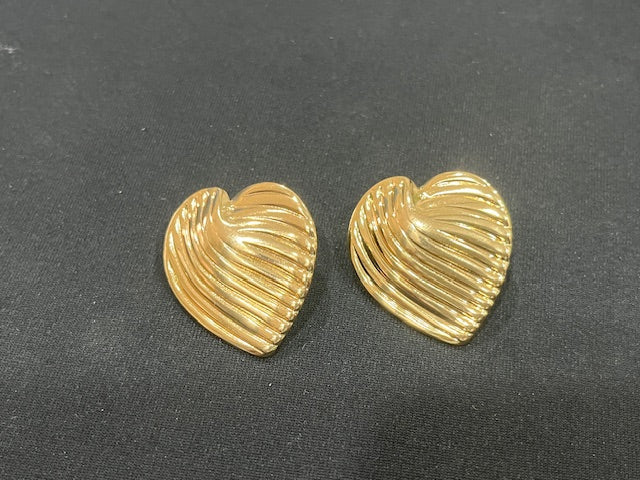 Heart shaped stainless steel studs